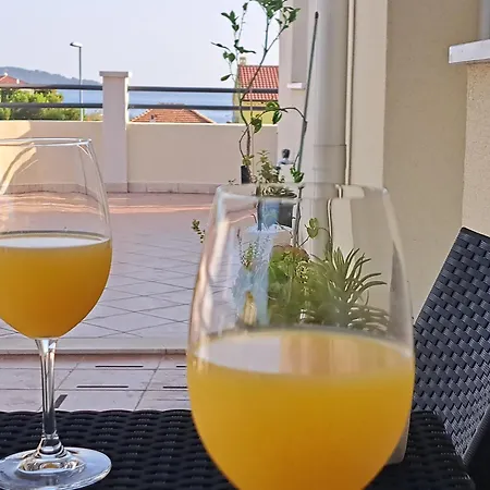 Seadream - 50 Meters From The Sea Apartament *