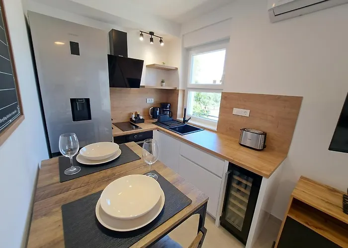 Seadream - 50 Meters From The Sea * Brodarica (Sibenik-Knin)